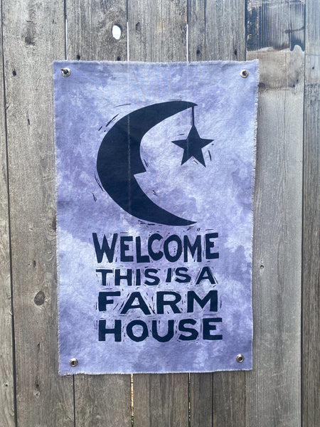 Farmhouse Welcome Wall Hanging | Classic Grey