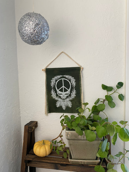 Holiday Peace Sign Stealie Sign
